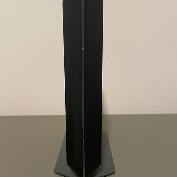 NETGEAR Nighthawk AC1900 Wifi Cable Modem Router - Picture 5 of 5